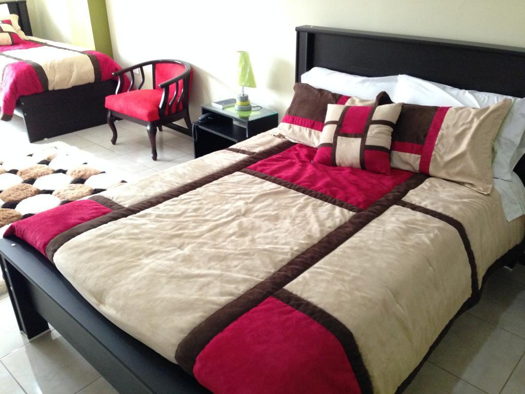 Hotel Las Gardenias Cuenca Ngoại thất bức ảnh