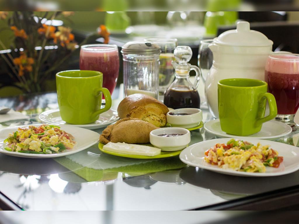 Hotel Las Gardenias Cuenca Ngoại thất bức ảnh